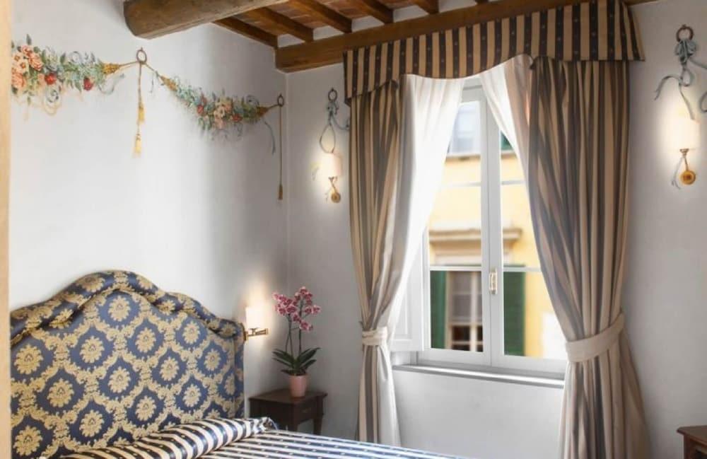 Hotel Relais Dell'Orologio Pisa Exteriör bild