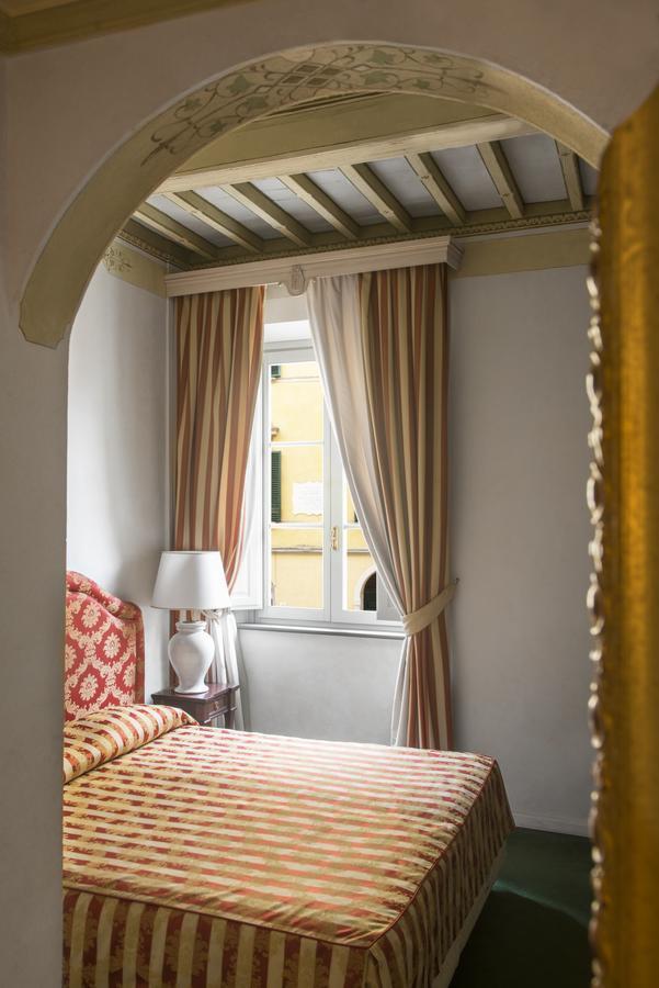 Hotel Relais Dell'Orologio Pisa Exteriör bild