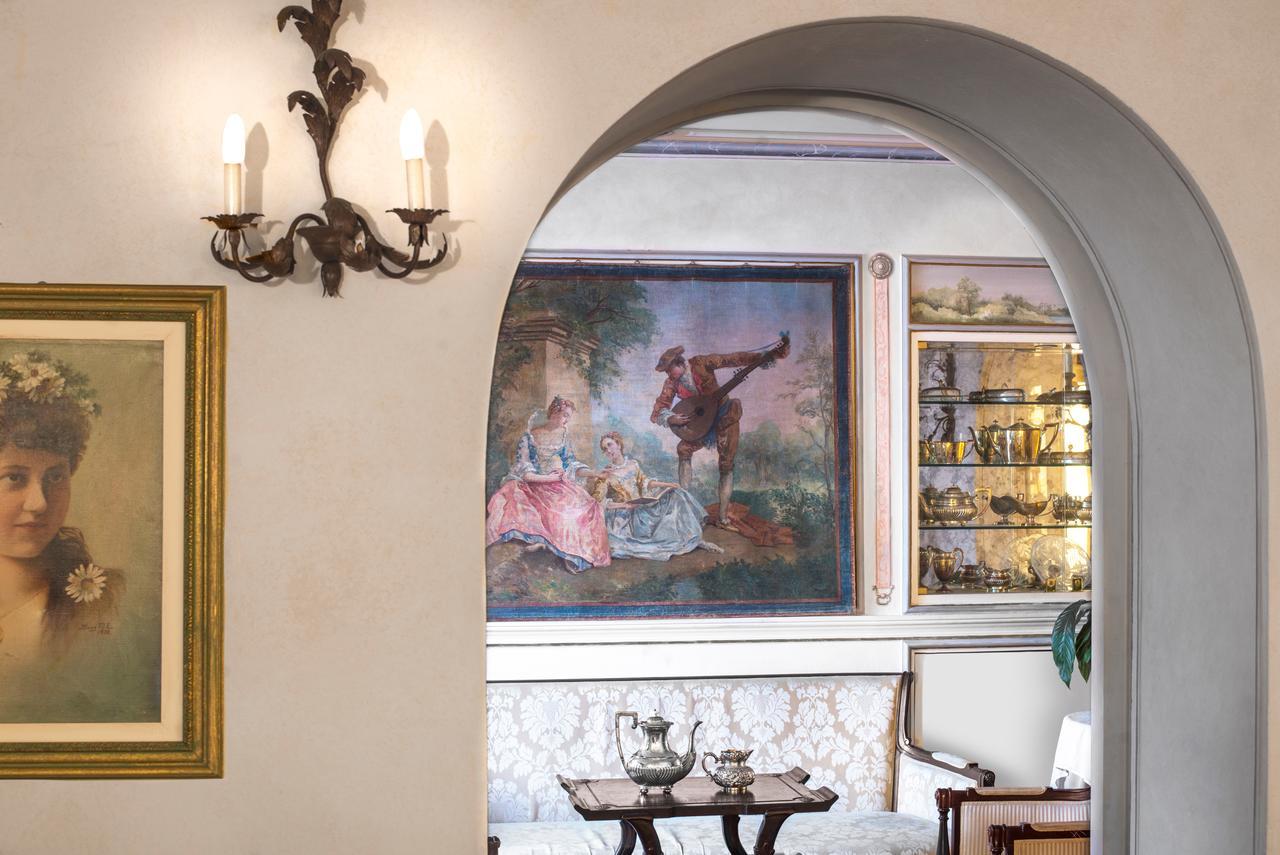 Hotel Relais Dell'Orologio Pisa Exteriör bild