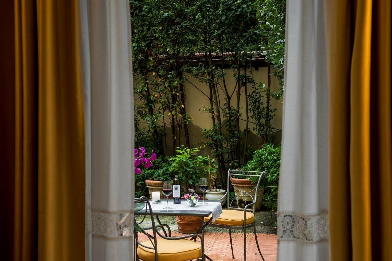 Hotel Relais Dell'Orologio Pisa Exteriör bild